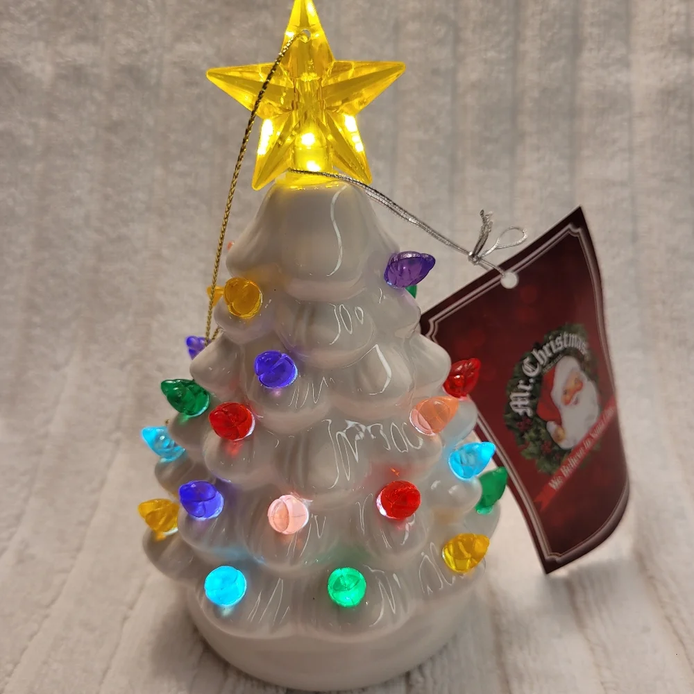 Mr. Christmas Nostalgic Tree Ornament with Gift Bag - New!